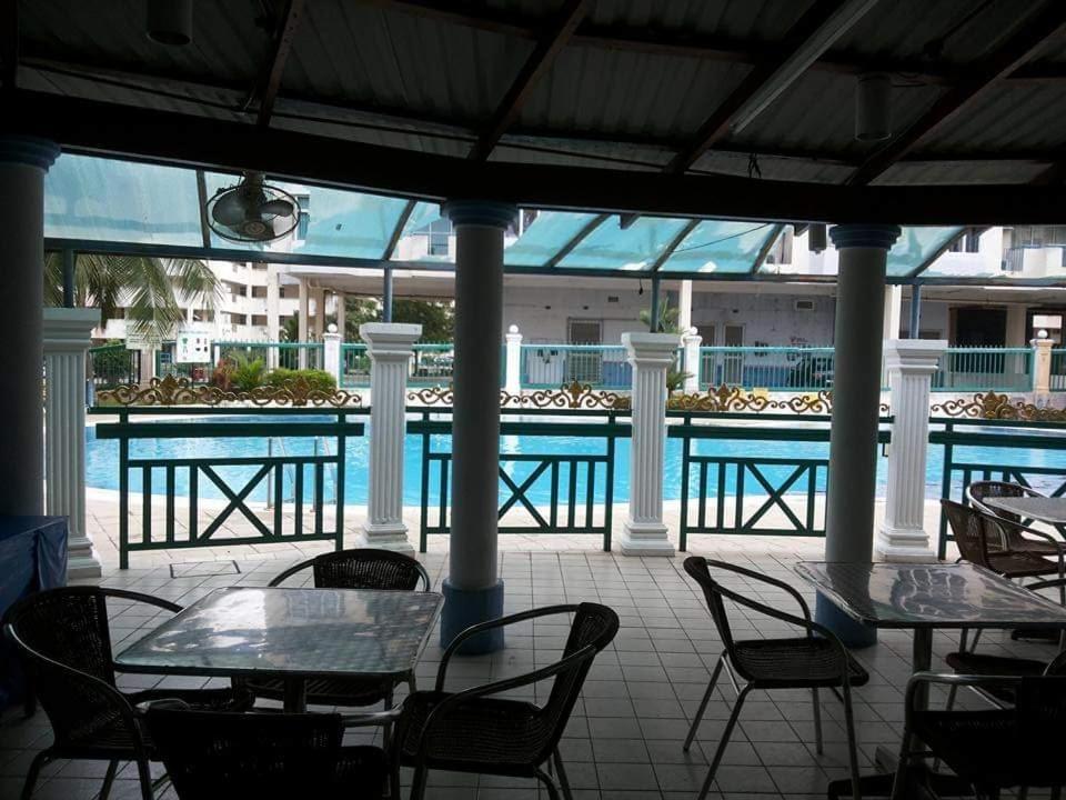 Sugarstay Homestay Teluk Kemang Петалинг Джая Екстериор снимка